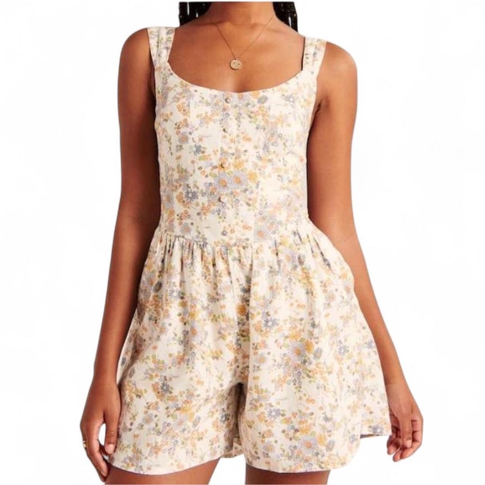 NWT Abercrombie & Fitch White Floral linen romper sz large tall